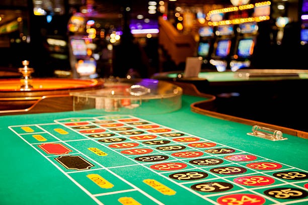 Live blackjack table with dealer and real-time video stream on wg4d